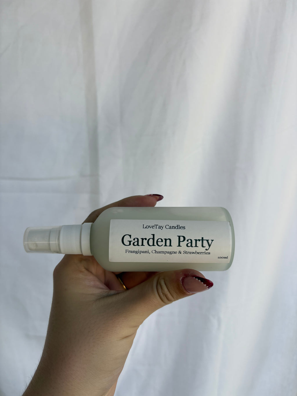 Garden Party Roomspray- 100ml hand-poured vegan roomspray  in frosted glass bottle