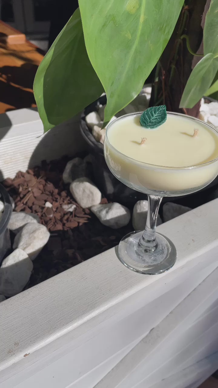 Mint Mojito Cocktail Candle - 245ml hand-poured vegan cocosoy candle in clear cocktail glass